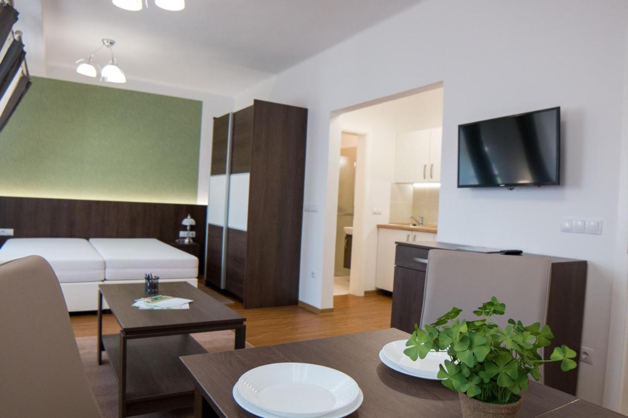 Mecset Apartman Eger Exterior photo