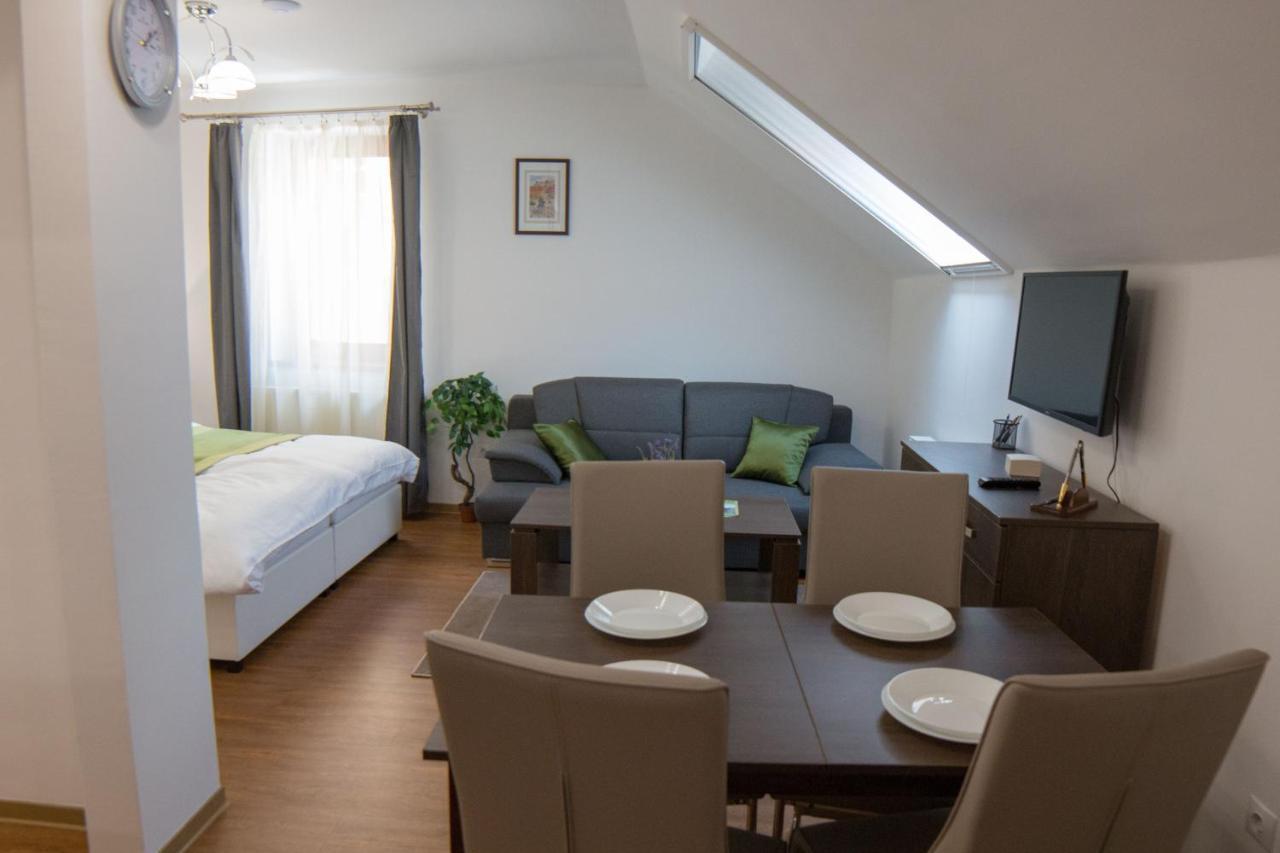 Mecset Apartman Eger Exterior photo